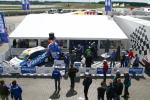 Hospitality voor Wijzonol op de paddock